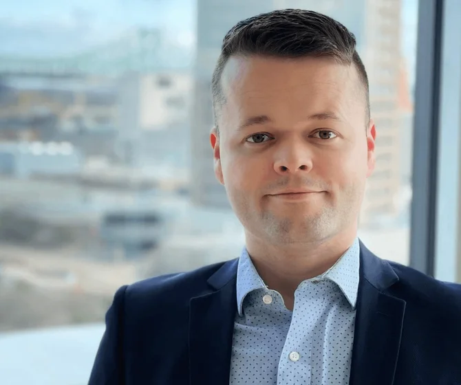 Alex Tremblay, directeur de la planification et de l’analyse financières de Gildan au Canada.